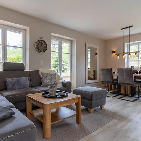 בית נופש Reetdachhaus Reetdachhus Ording Reetdachhaus Reetdachhus Ording